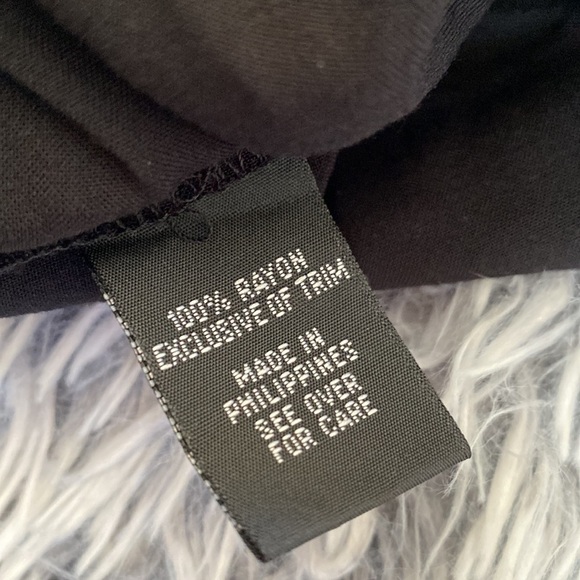 By & By Black Halter Romper Embroidered Front & Pockets Size Medium - Picture 12 of 13